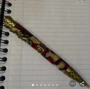 Handcrafted ink pen